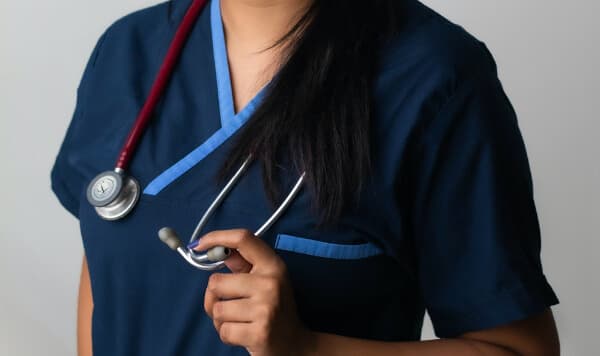 (import) Resource Hero Image - traveling-nurse-2