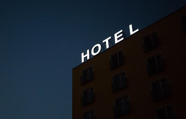 (import) Resource Hero Image - How to Book Cheap Last-Minute Hotels